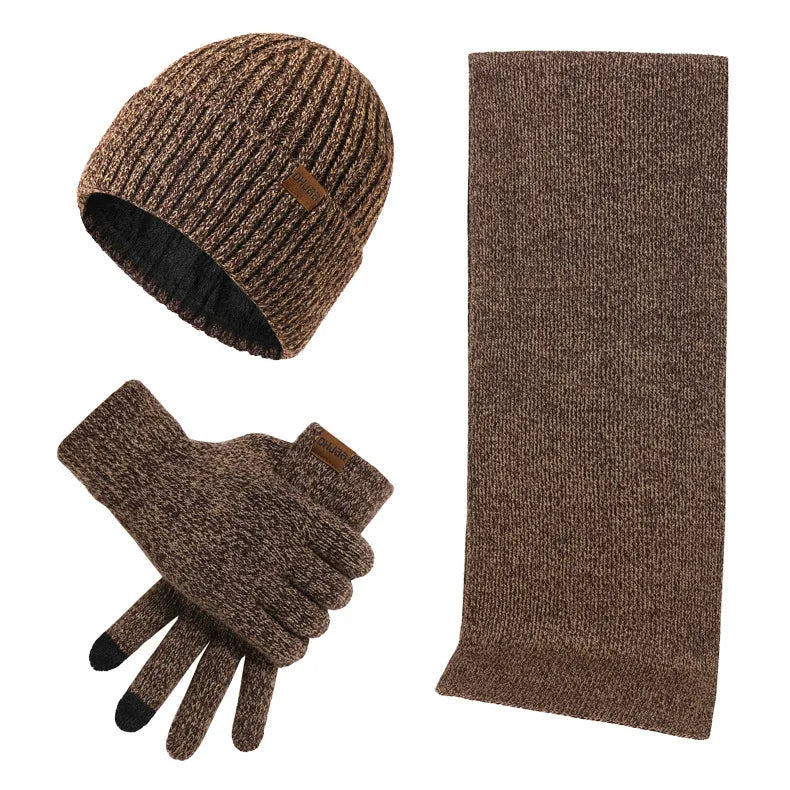 Stoere winterset met muts, sjaal en handschoenen