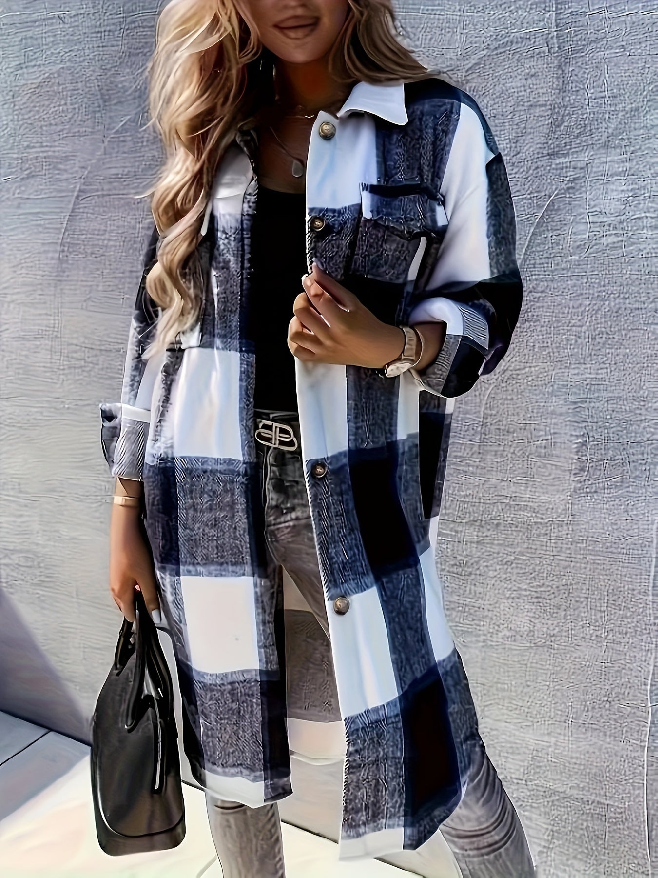 Camicia overshirt lunga da donna a quadri in stile casual per primavera e autunno