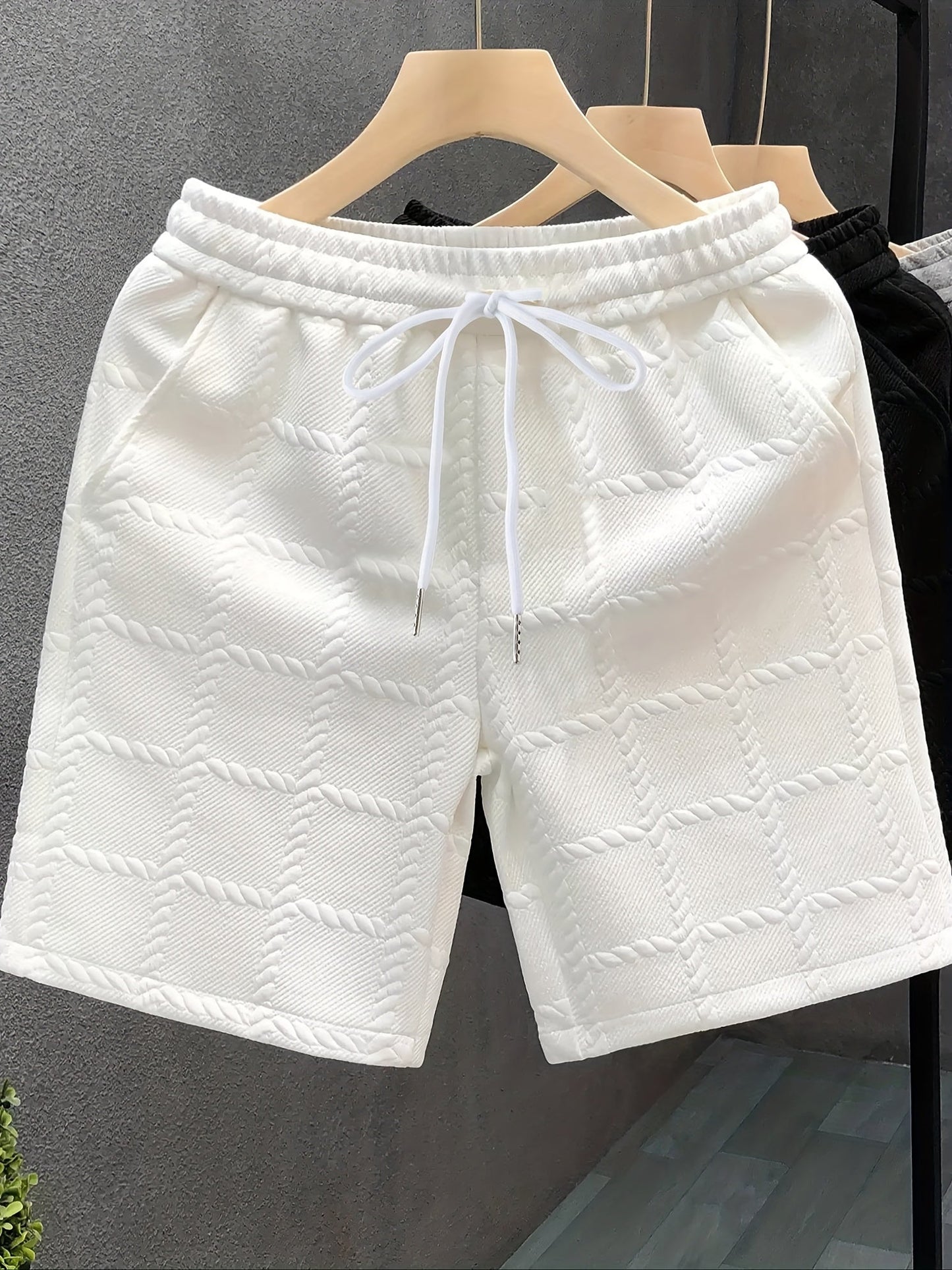 Shorts de loisirs pour hommes avec embossage et design moderne – Décontracté & Sportif