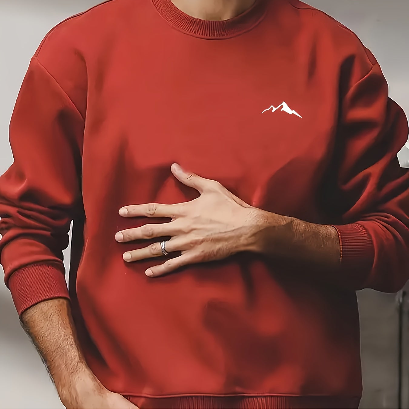 Unisex Winter Pullover mit Fleece-Futter und Berg-Logo