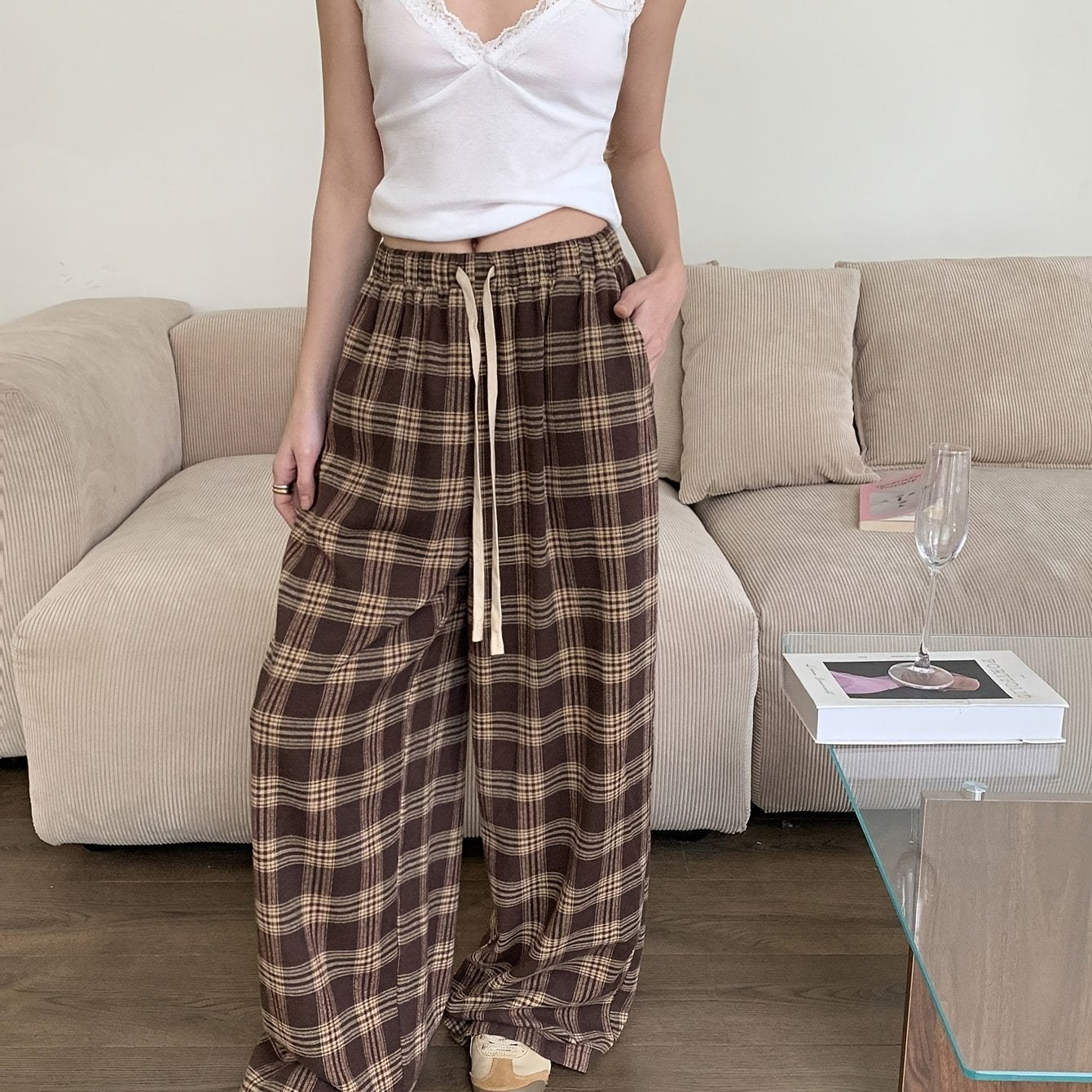 Pantaloni del pigiama da donna, marroni, a quadri, a gamba larga