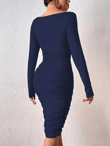 Dame Elegant Bodycon-kjole med V-hals og rynking – Perfekt for kveldsarrangementer og fester