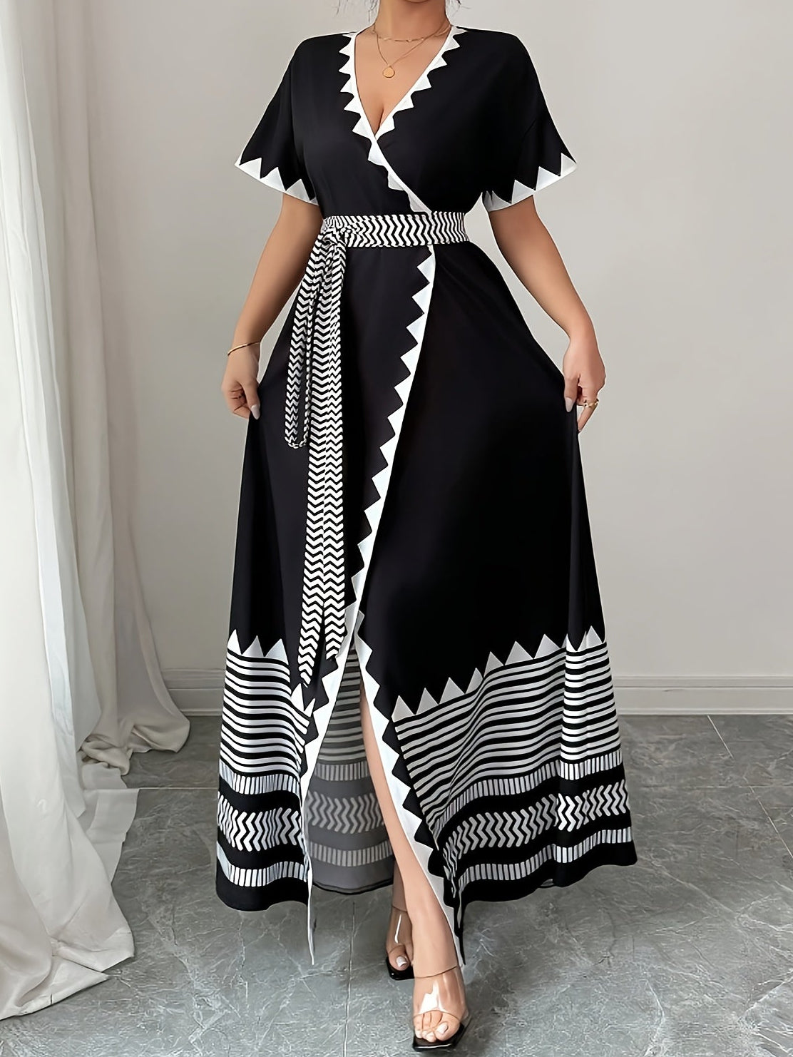 Damen Maxi Wickelkleid mit grafischem Muster und Gürtel – Elegantes Sommerkleid für festliche Anlässe