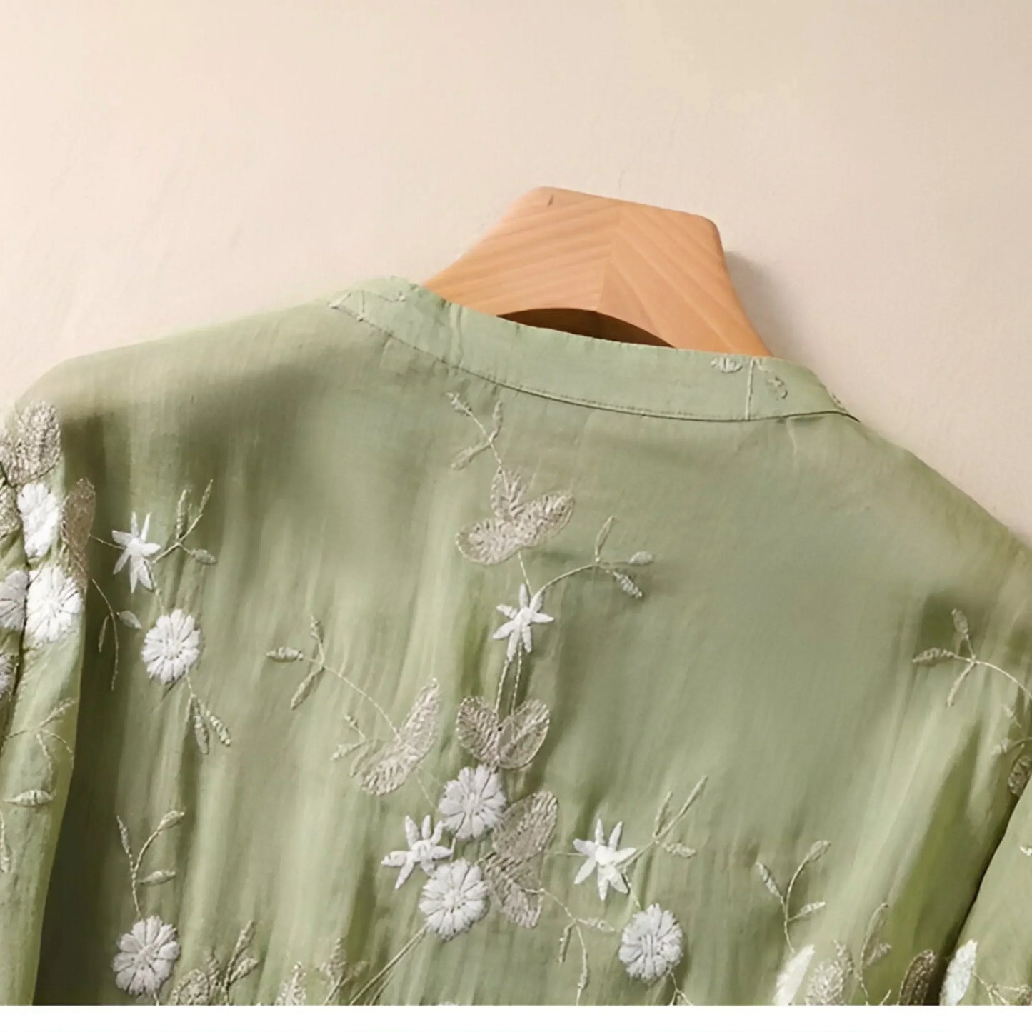 Blusa para mujer con bordado floral – Túnica elegante y ligera para el día a día y ocasiones especiales