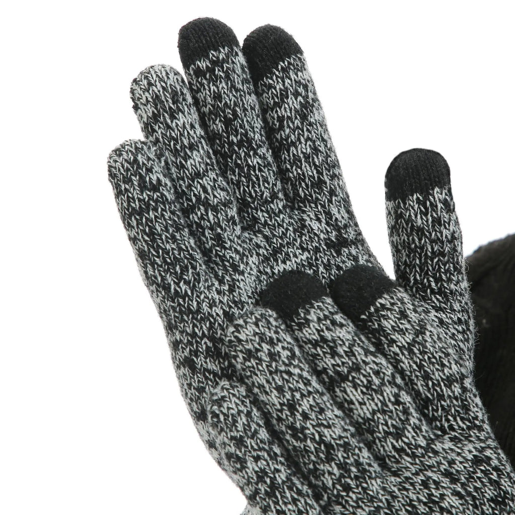 Stoere winterset met muts, sjaal en handschoenen