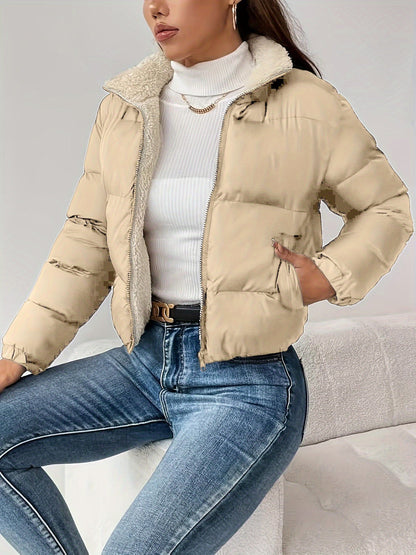 Chaqueta acolchada corta de mujer con forro de borreguito negra