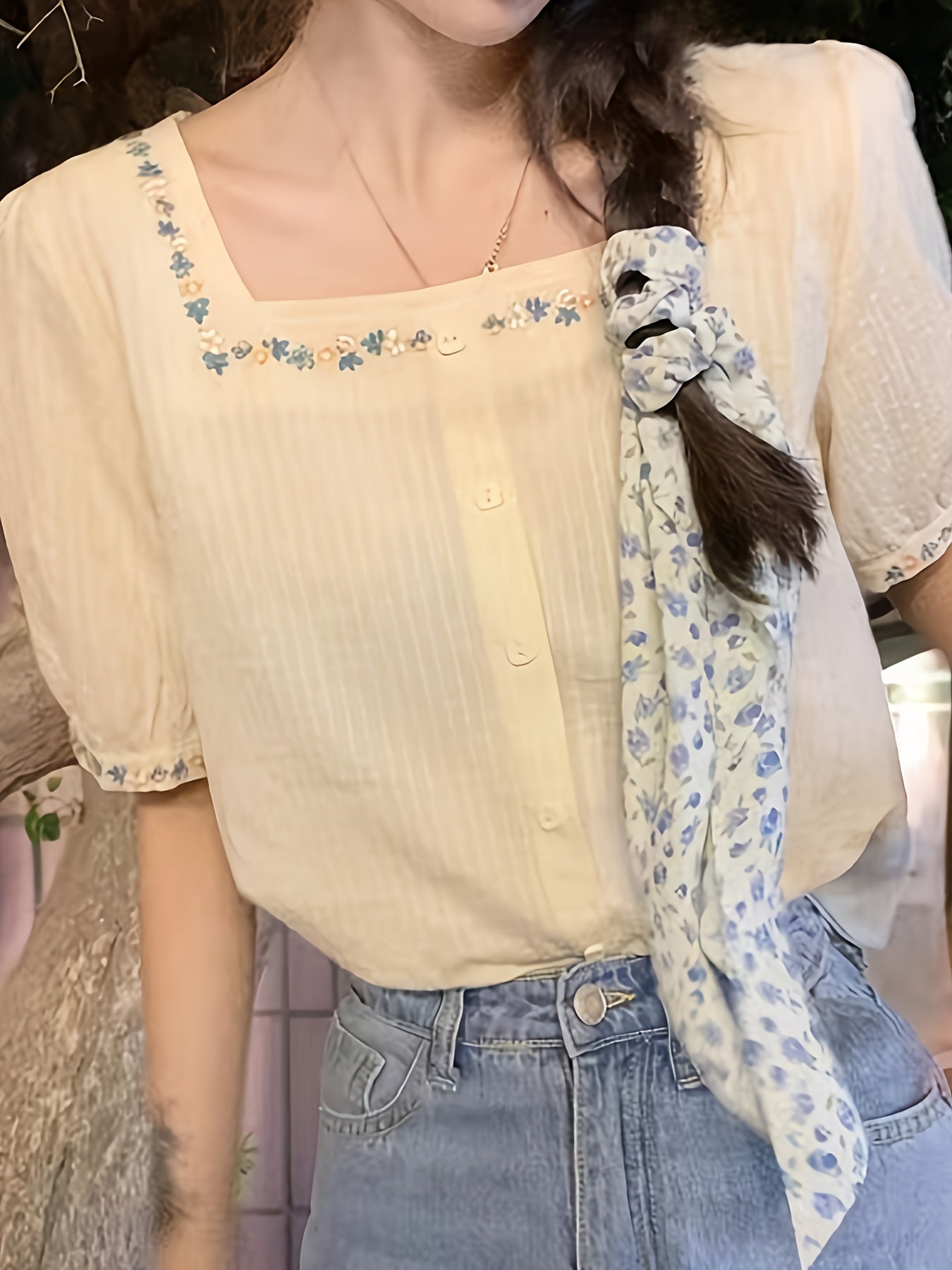Damen Bluse mit Stickerei und quadratischem Ausschnitt – Eleganter Sommer-Look, Freizeit & Alltag