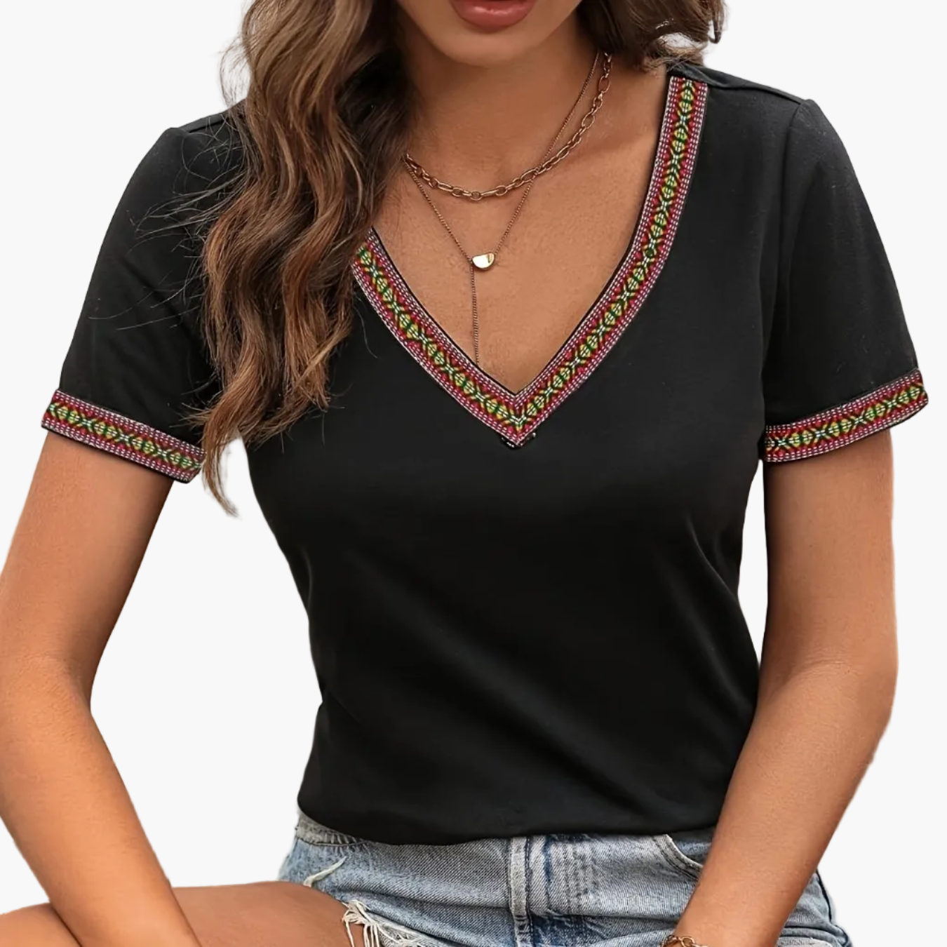 T-shirt elegante da donna con bordatura etnica e scollo a V per primavera ed estate