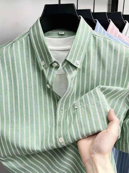 Męska koszula z krótkim rękawem w paski – nowoczesny styl casual biznesowy