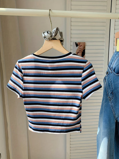 T-shirt donna a maniche corte in maglia a coste con motivo a righe retrò – tempo libero & estate