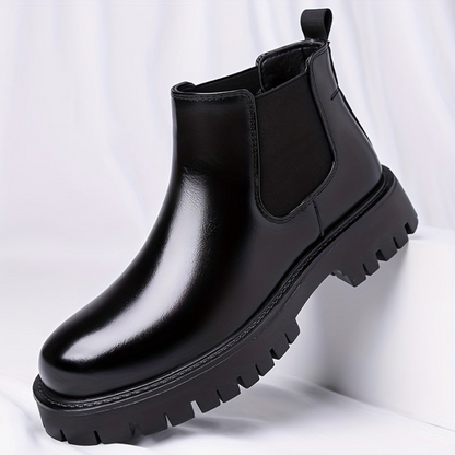Chelsea-støvler i sort til herrer med profilsål, blanke ankelstøvler og slip-on-støvler