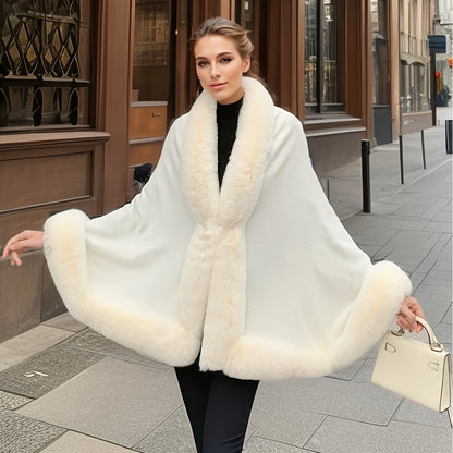 Mantella da donna con bordo in ecopelliccia: elegante poncho-stola in vari colori