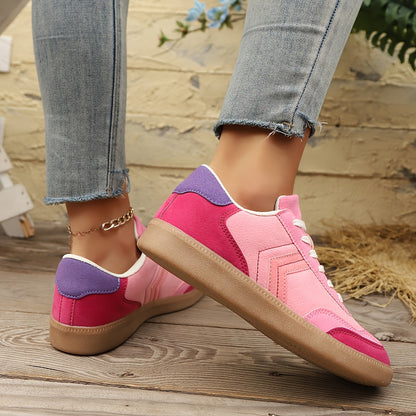 Damsneaker i retrostil med färgblockdesign för fritid och vardag