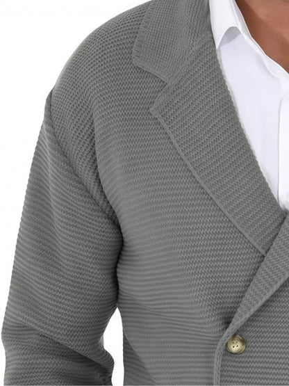Herre Strikjakke med reverskrave og dobbeltradet knaplukning – Elegant casual-stil til hverdag og kontor