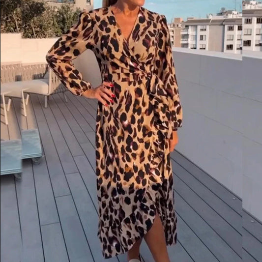 Julia – Vestito a maniche lunghe con scollo a V e stampa leopardata sexy
