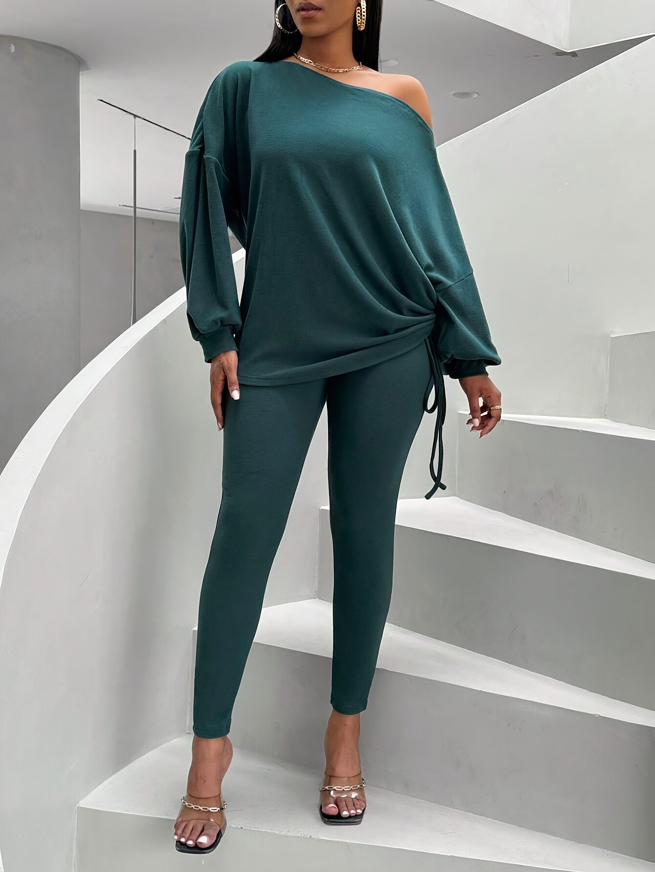 Damen Loungewear Set mit Off-Shoulder Oberteil und Leggings Dunkelgrün