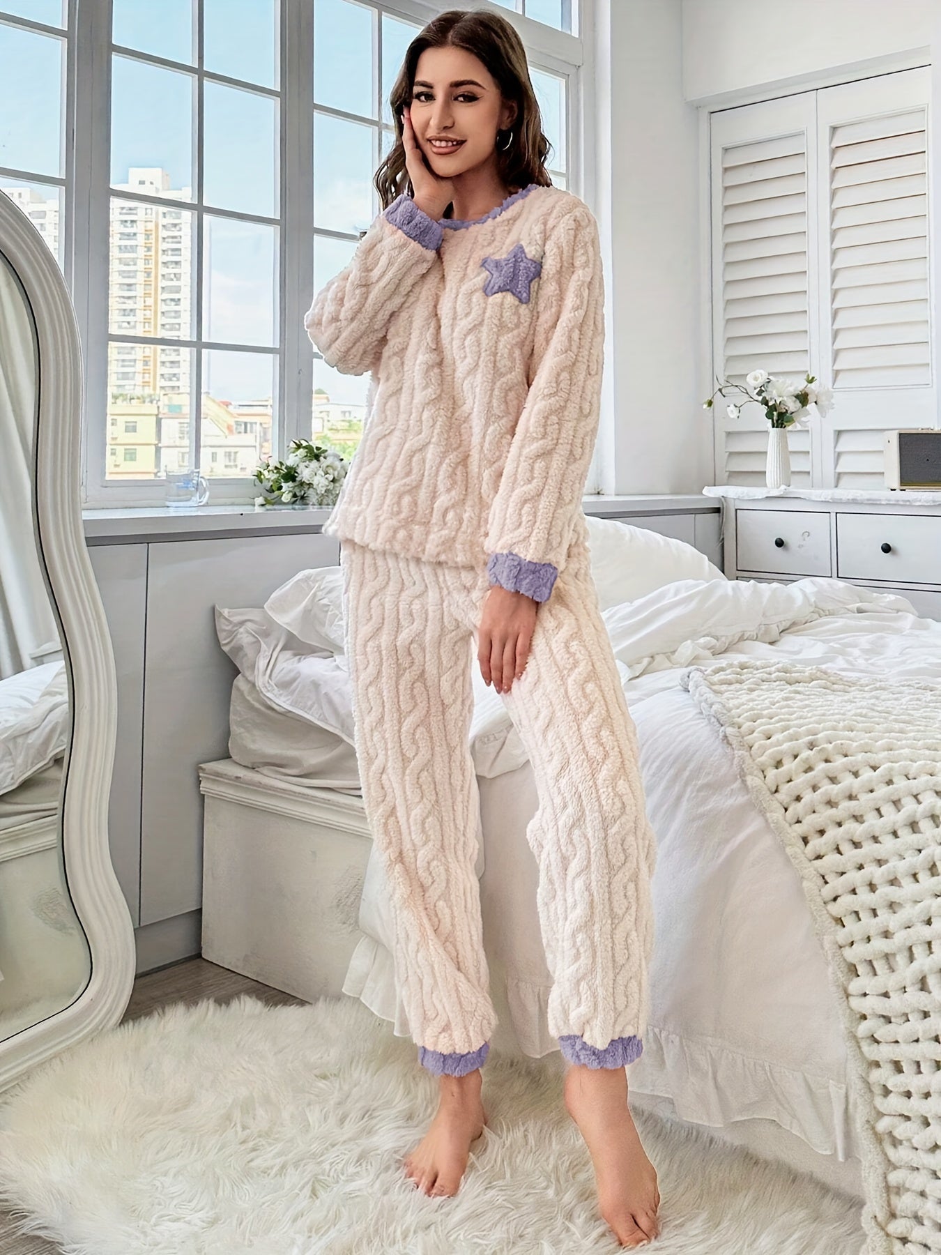 Damen Kuschel-Pyjama-Set Fluffy Zopfmuster Sternapplikation