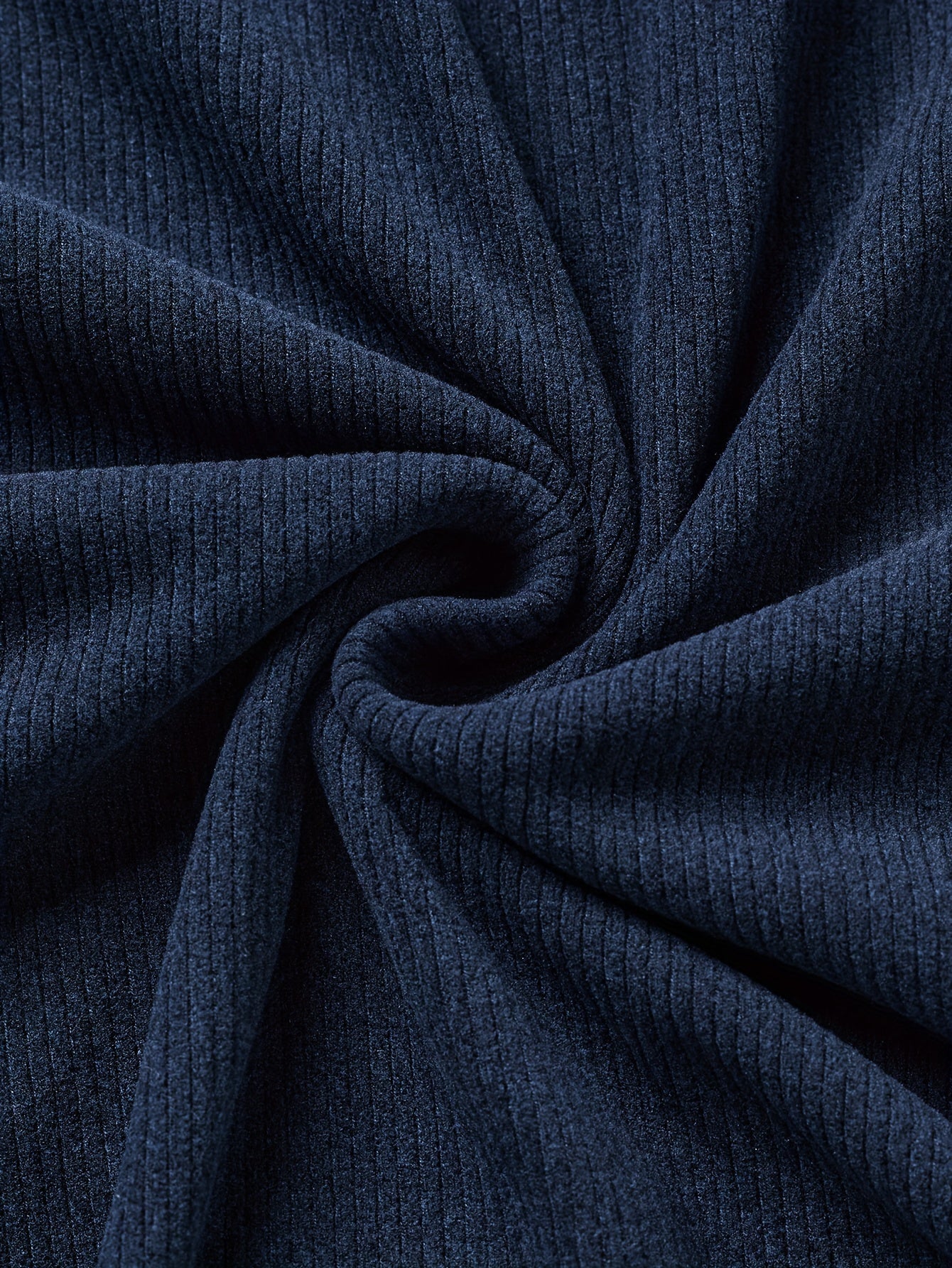Jersey de punto para hombre azul y beige con cuello alto y parches en los codos