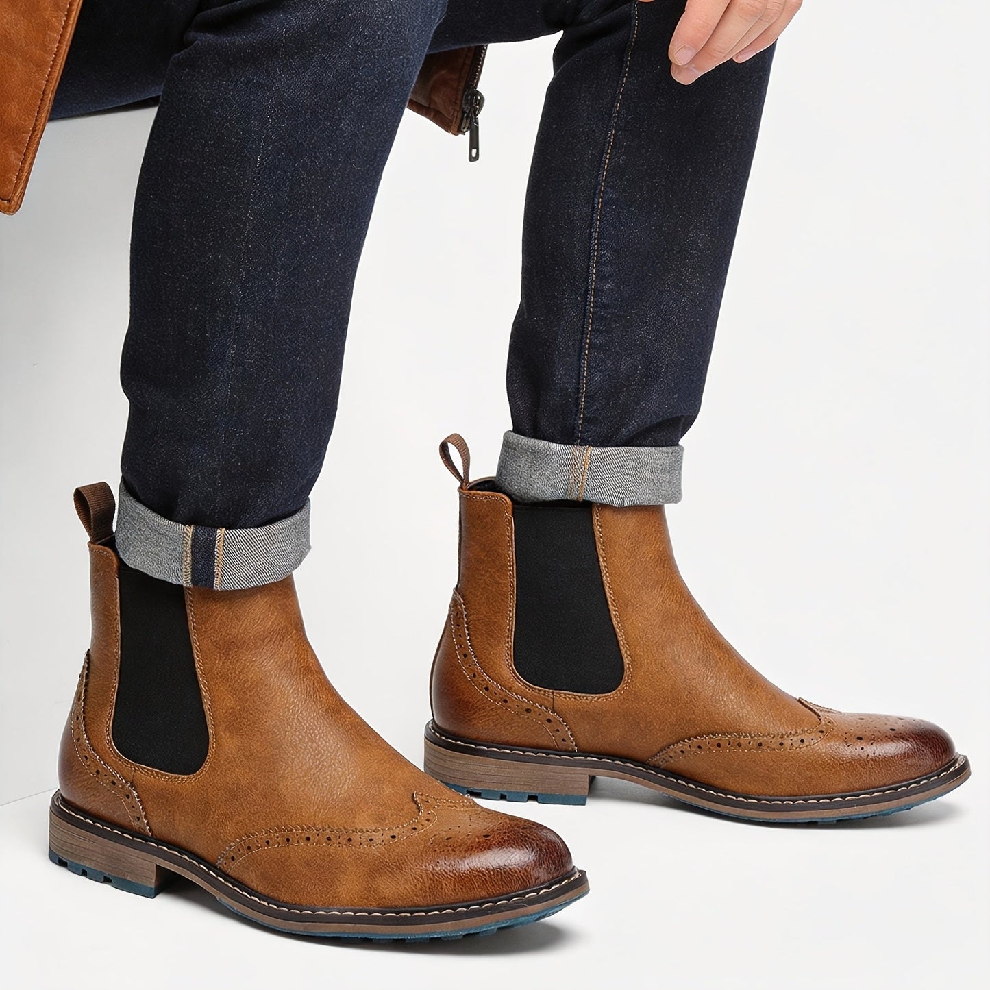 Herren Chelsea Boot mit Brogue-Muster, Elastikeinsatz & Profilsohle