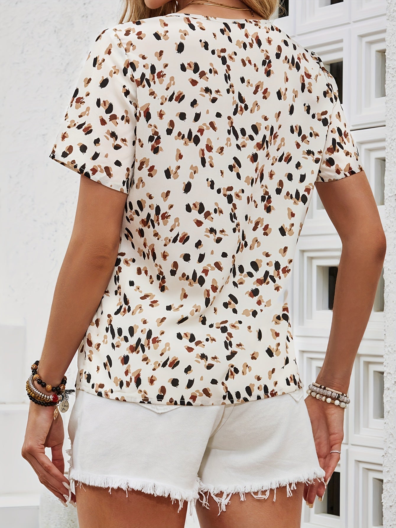 Blusa de verano elegante para mujer con estampado de leopardo y mangas cortas – Perfecta para el día a día y el ocio