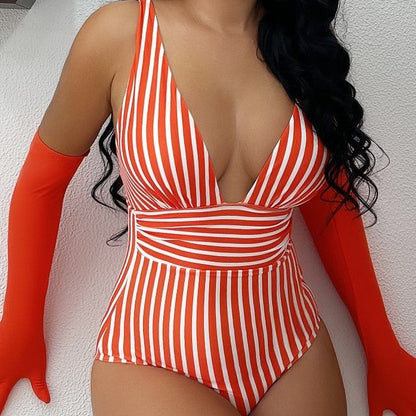 Costume intero da donna con motivo a righe e scollo a V profondo – Look estivo elegante per spiaggia e piscina