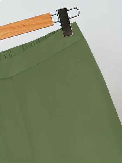 Damski komplet dwuczęściowy – bezrękawnik w kropki i szerokie spodnie – modny casualowy look