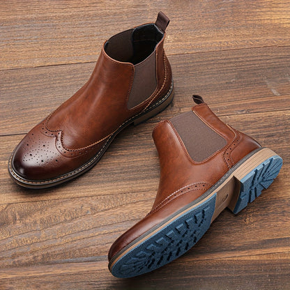 Herren Chelsea Boot mit Brogue-Muster, Elastikeinsatz & Profilsohle