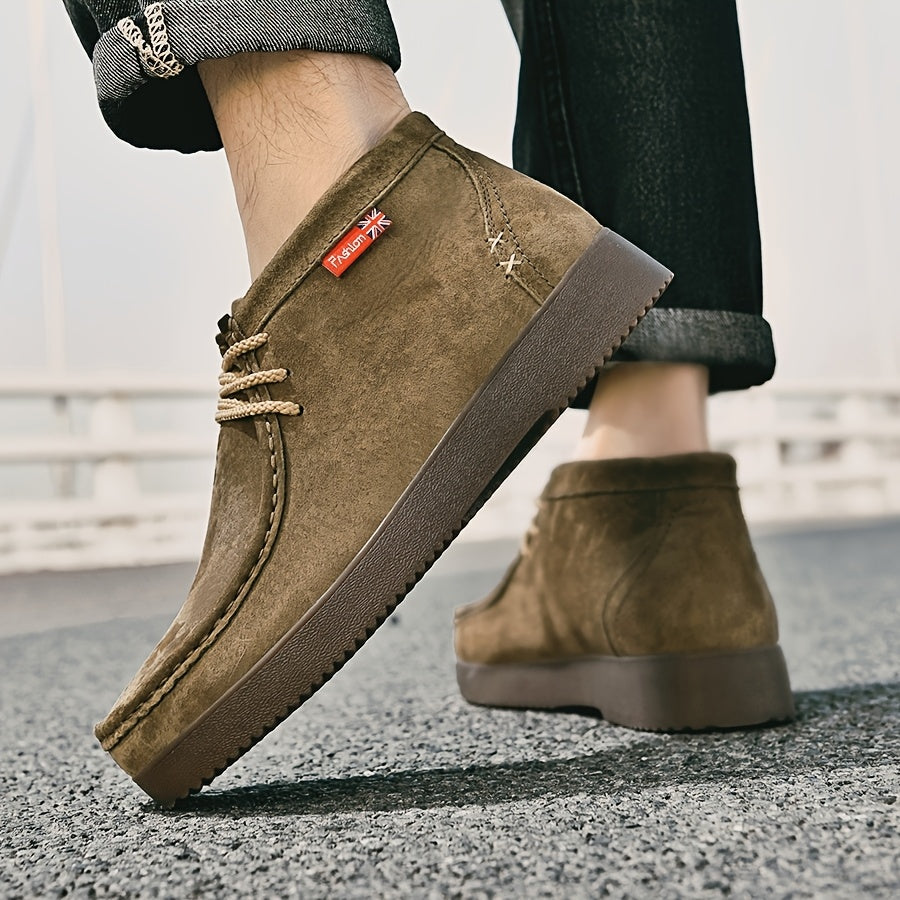 Herren Desert Boots mit Schnürung in Wildleder-Optik und Profilsohle