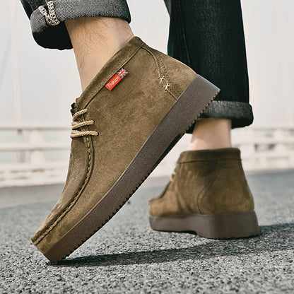 Herren Desert Boots mit Schnürung in Wildleder-Optik und Profilsohle