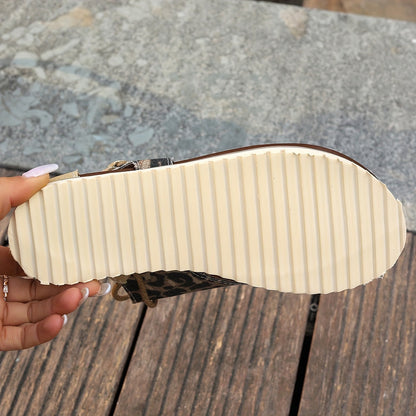 Damesandaler med leopardmønster – Moderne tåsandaler til sommer og fritid