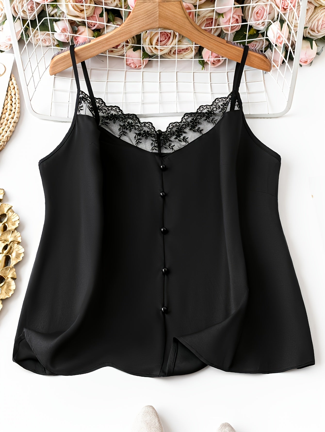 Damen Spitzen-Top mit Knopfleiste und Spaghettiträgern – Elegantes Camisole für Alltag & Ausgehen