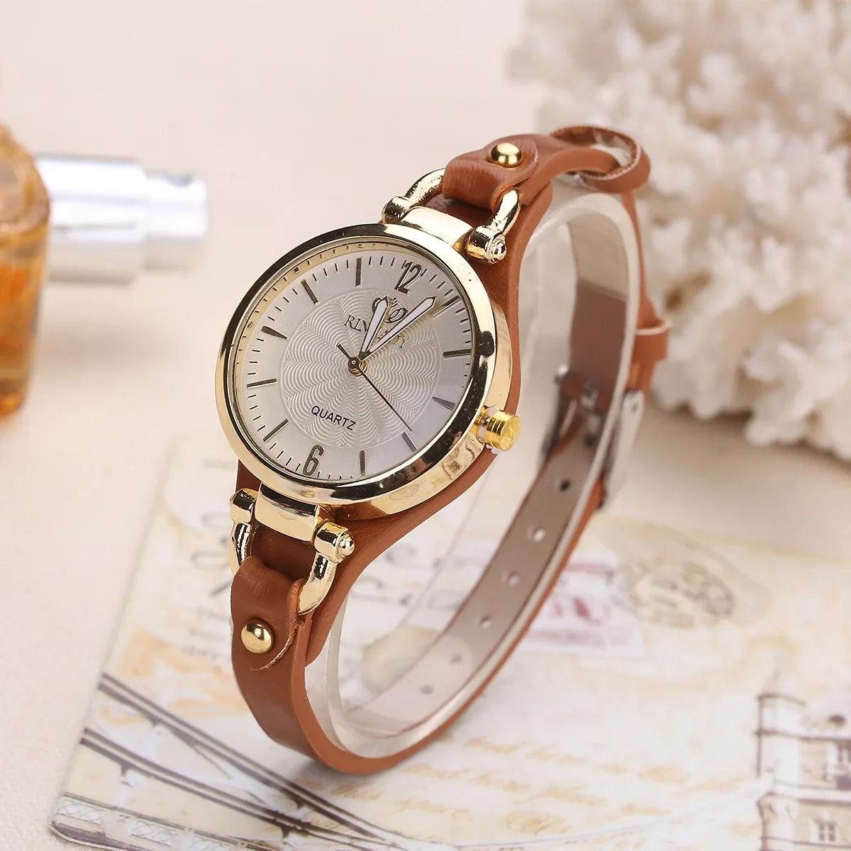 Damen Vintage Armbanduhr im Minimalistischen Stil – Elegante Quarz Uhr für Alltag und Business