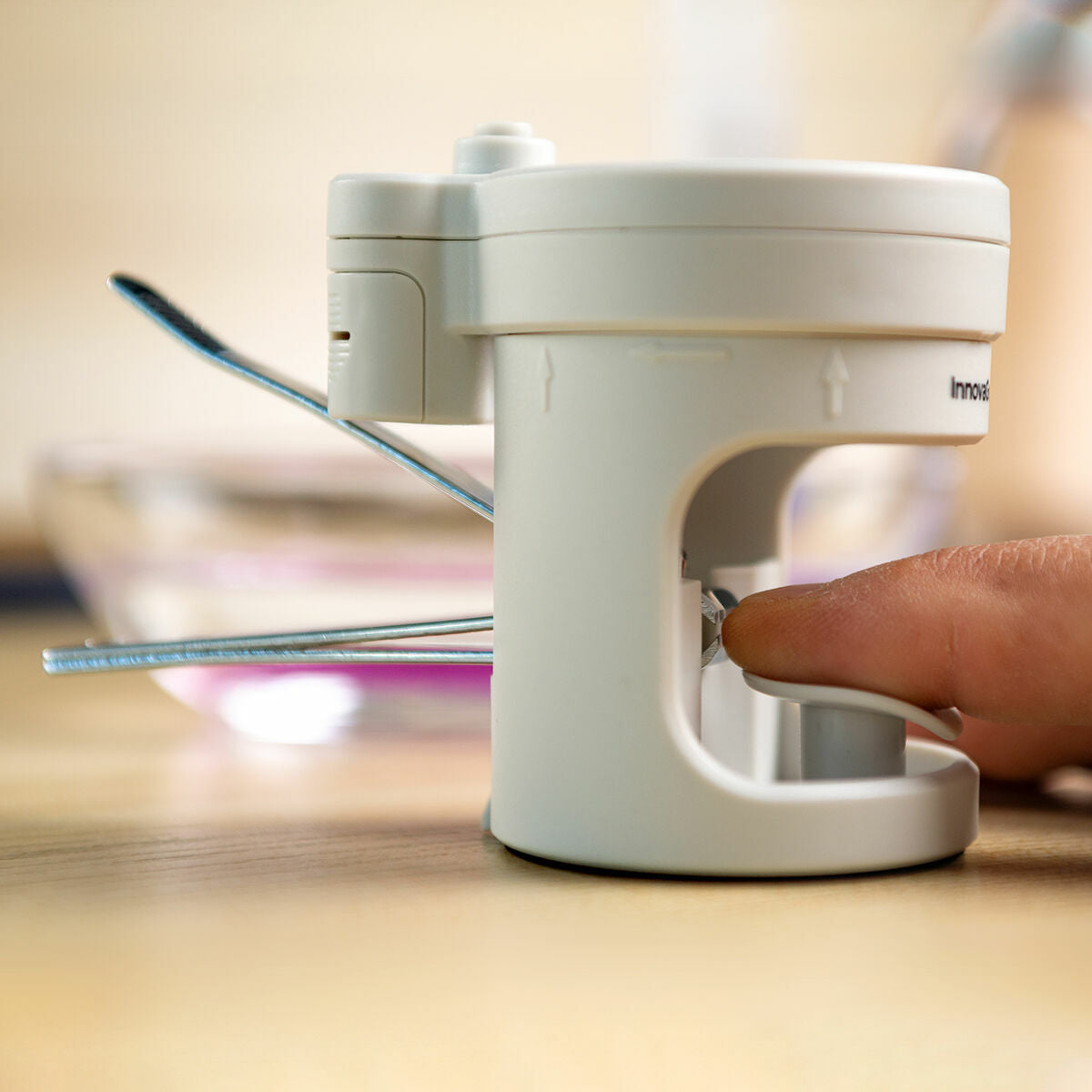 Nagelknipper met ledverlichting, vergrootglas 8x en vijl