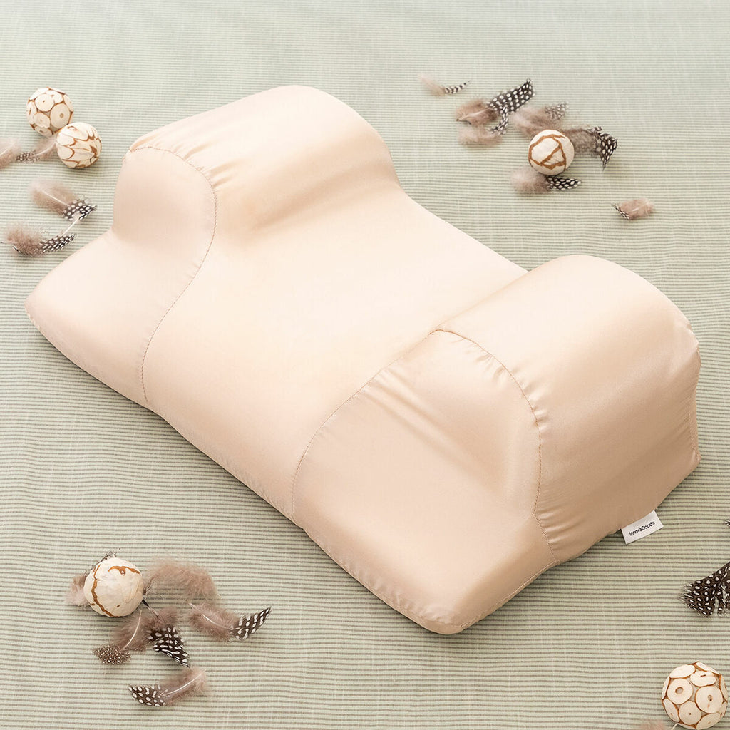 Anti-rimpel nekkussen met satijnen hoes, memory foam, beige