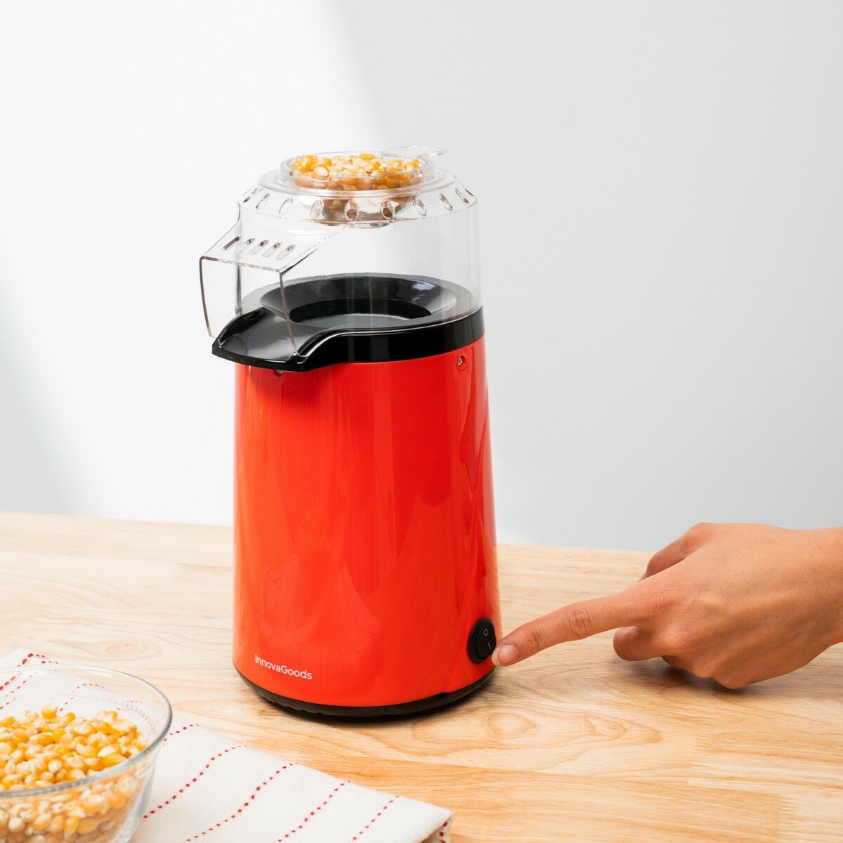 Hetelucht popcornmachine 1200W met maatschepje, rood/zwart