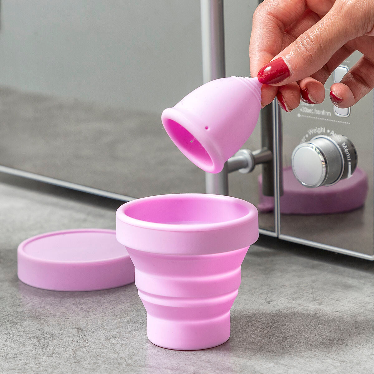 Set van 2 menstruatiecups met accessoires, maat S 20 ml en L 25 ml