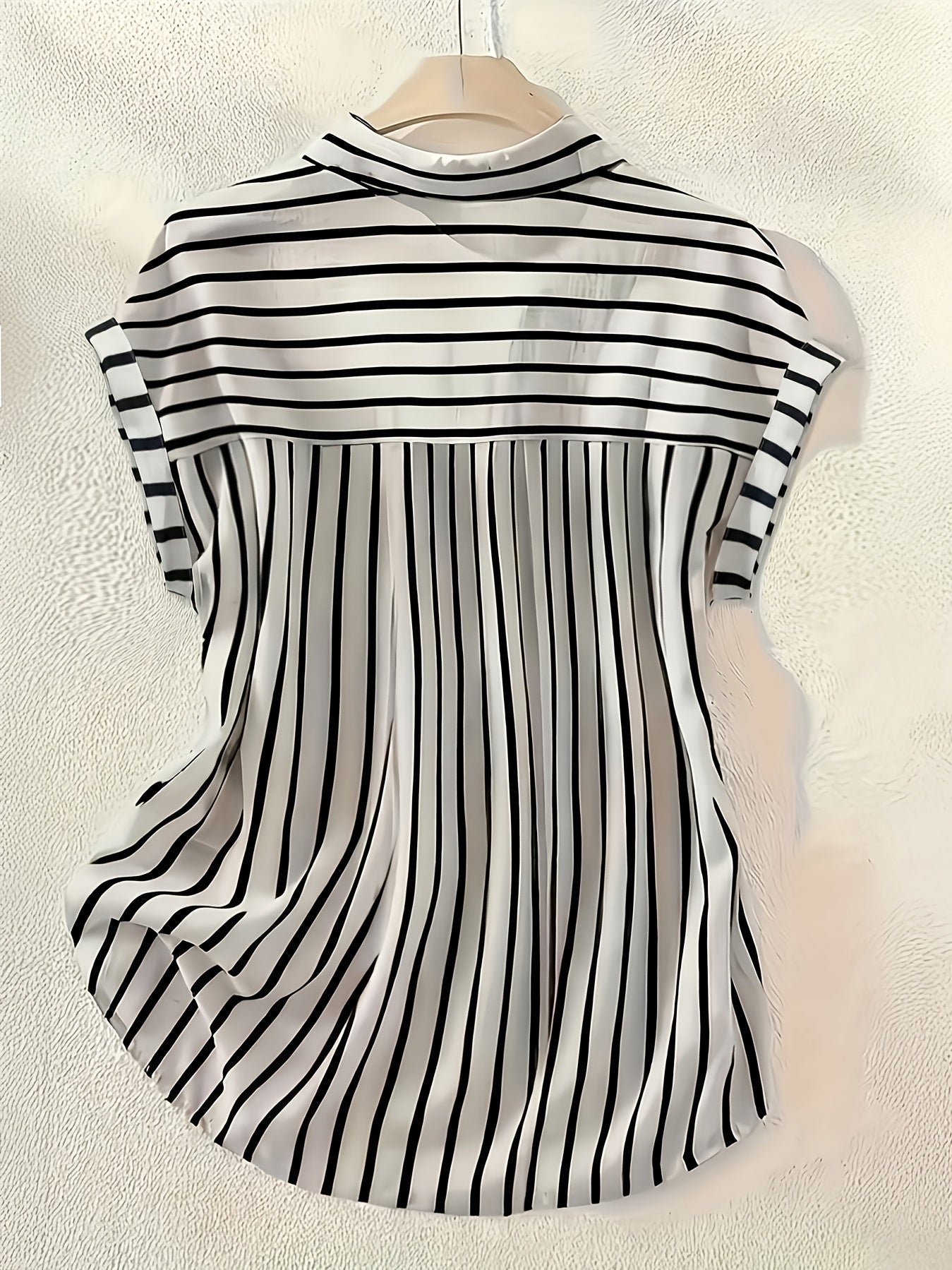 Damesblouse met verticale strepen en korte mouwen – Elegante zomerse look, kantoor & vrije tijd