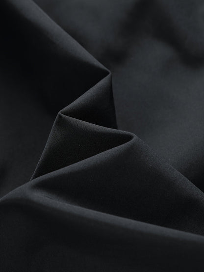Schwarze Jacke mit Kapuze und rotem Drachen-Stickerei
