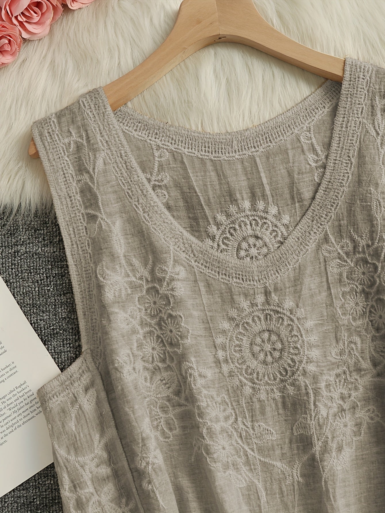 Damski boho haftowany top bez rękawów na lato i czas wolny