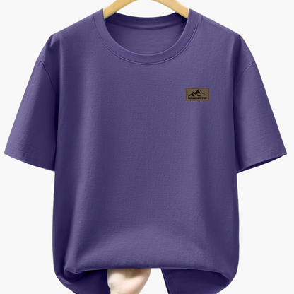 Herre T-skjorte med minimalistisk fjell-logo – fritid, urban stil, perfekt for hverdag og helg