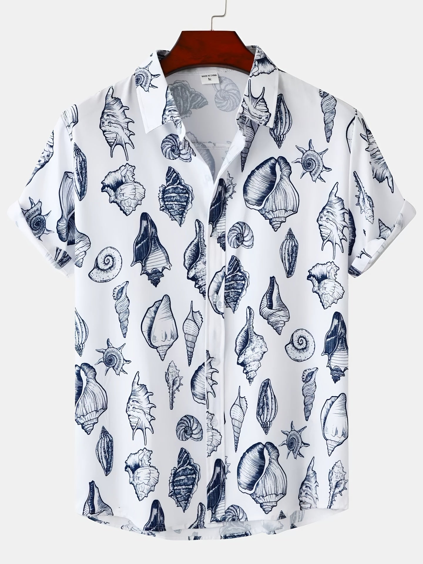 Chemise de villégiature à manches courtes pour homme avec imprimé coquillages – Look estival maritime pour la plage et les loisirs