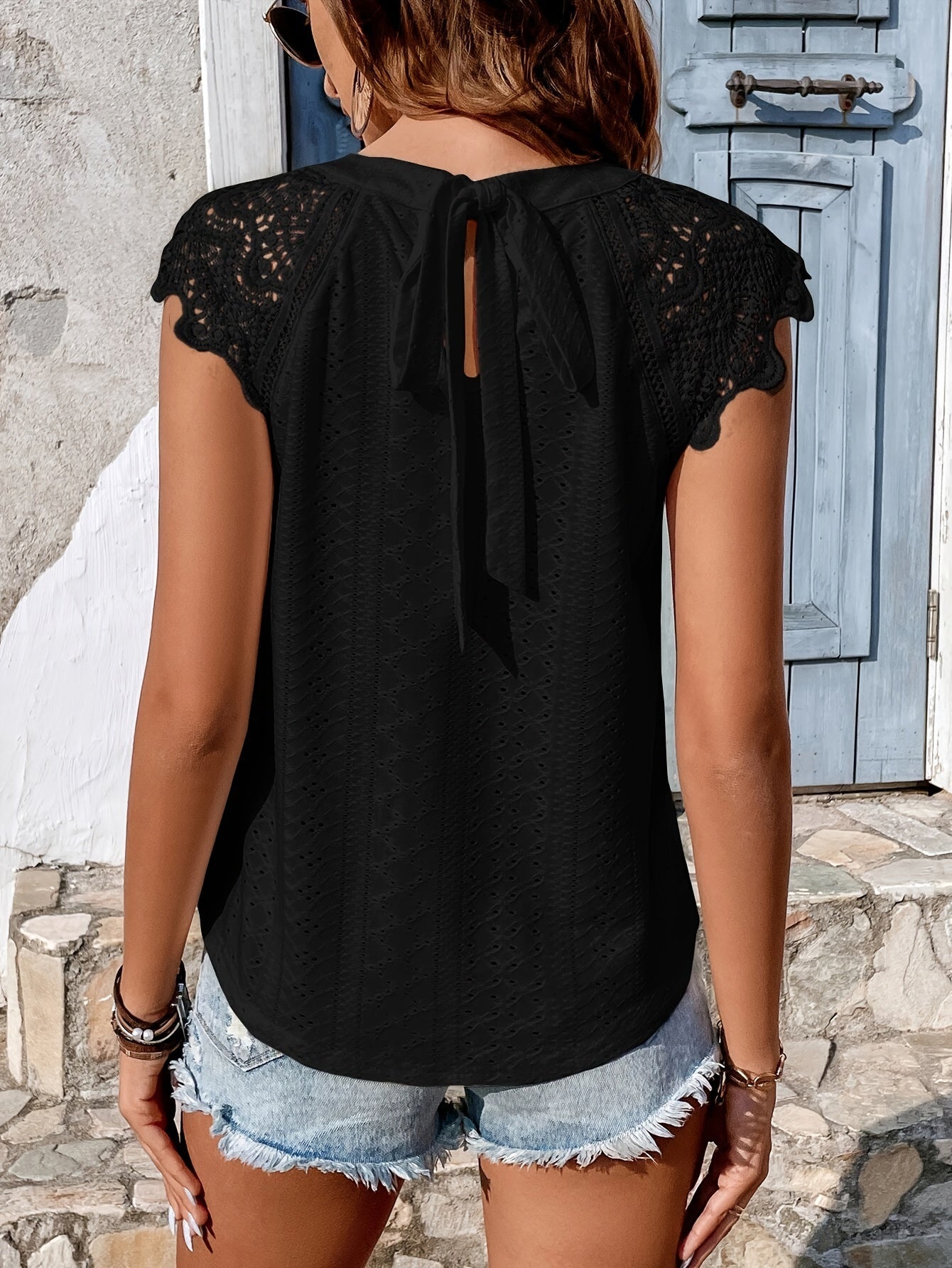 Damen Spitzenbluse mit Rückenschleife und Häkelärmeln – Sommer Casual Oberteil
