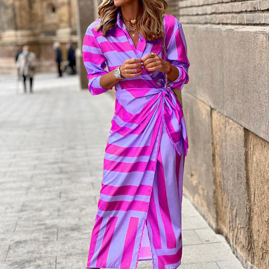 Jacqueline – Vestito a righe con allacciatura e design elegante