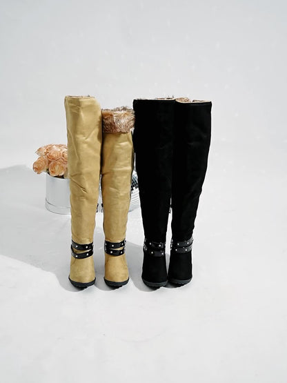 Damen Winterstiefel mit Keilabsatz & Fellbesatz, Schwarz oder Beige