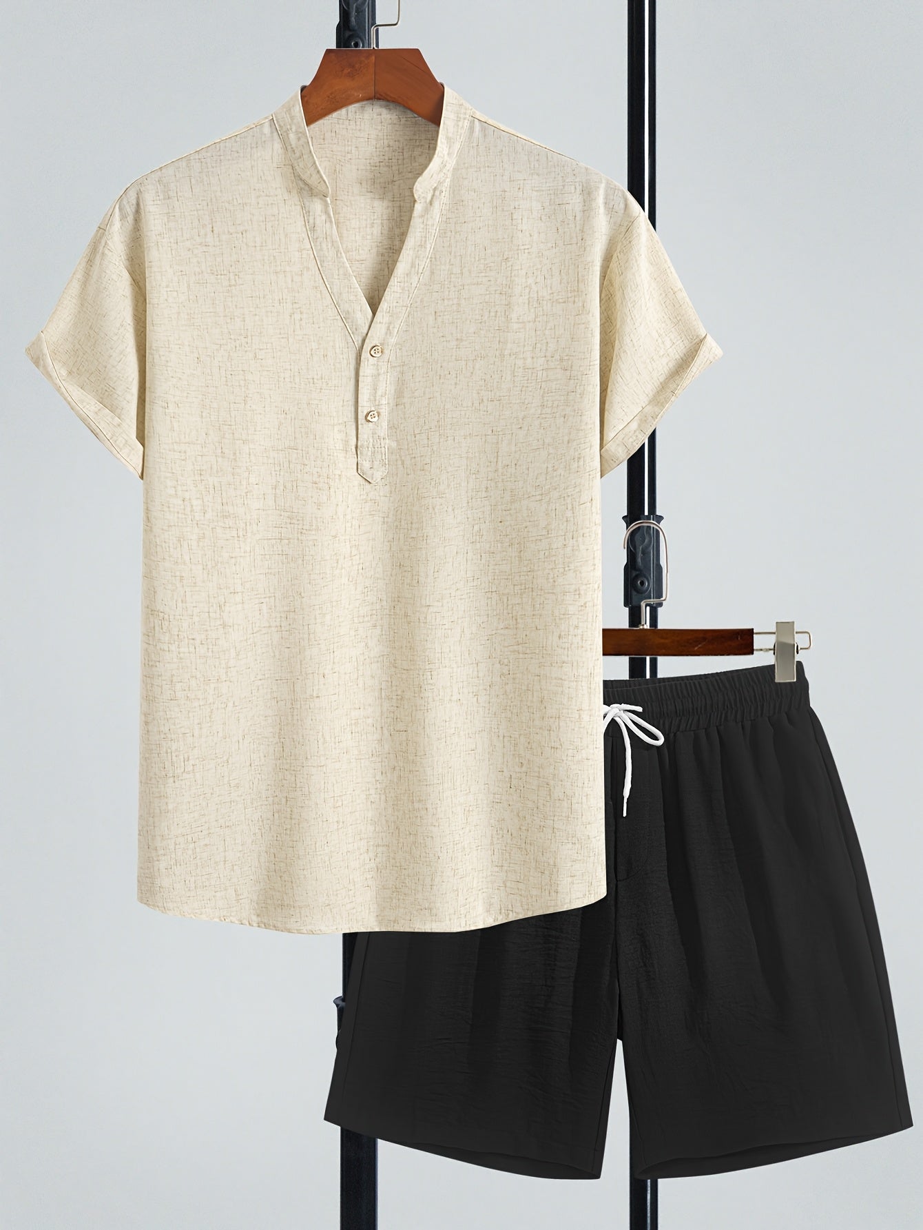 Herren Freizeit Zweiteiler Set Modern – Kurzarm Henley Shirt & Shorts für Sommer und Urlaub