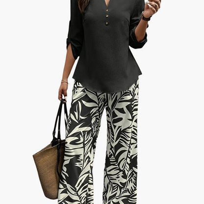 Abbigliamento casual elegante da donna con motivo tropicale – Camicetta e pantaloni larghi, perfetti per primavera e estate