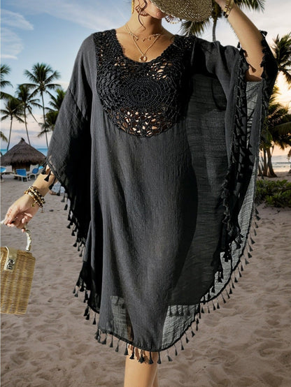 Dame strandkaftan poncho med hæklet detalje og frynser – Perfekt strandmode og sommer cover-up