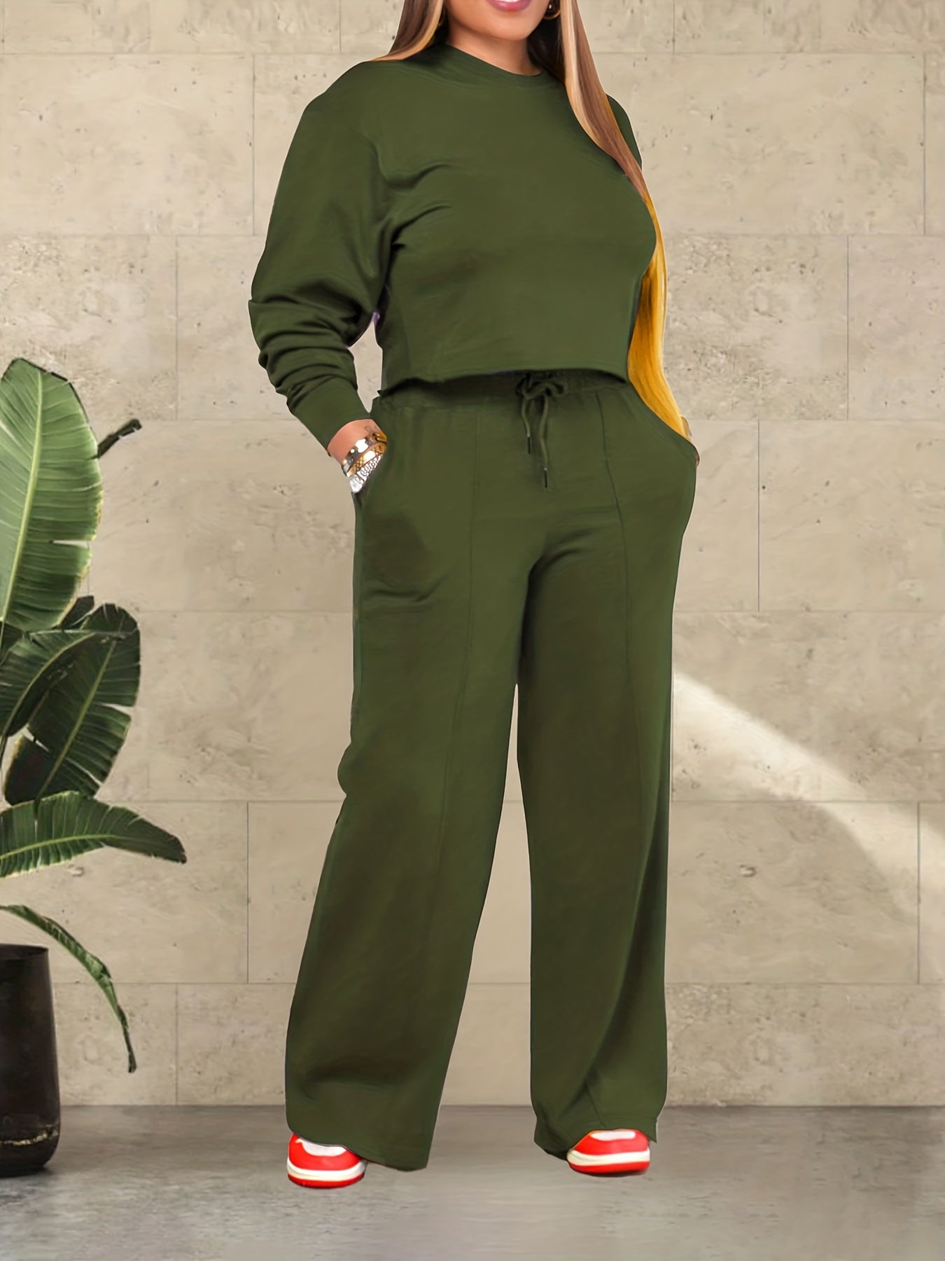 Completo da casa da donna con top corto