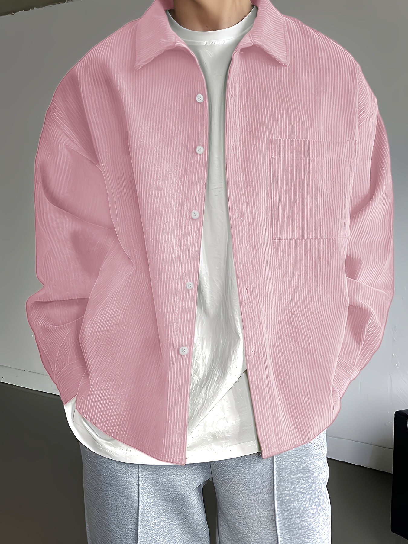 Chaqueta camisa casual oversize para hombre con botonadura – Look moderno de ocio
