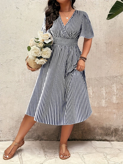 Robe midi élégante rayée pour femme avec décolleté en V et taille froncée – Parfaite pour le quotidien et les occasions spéciales